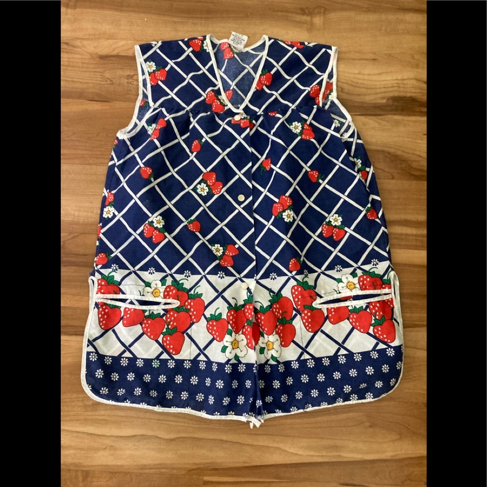 Smock Apron Blue Berry Snap Front Artistic Creations size Small/Medium Vintage